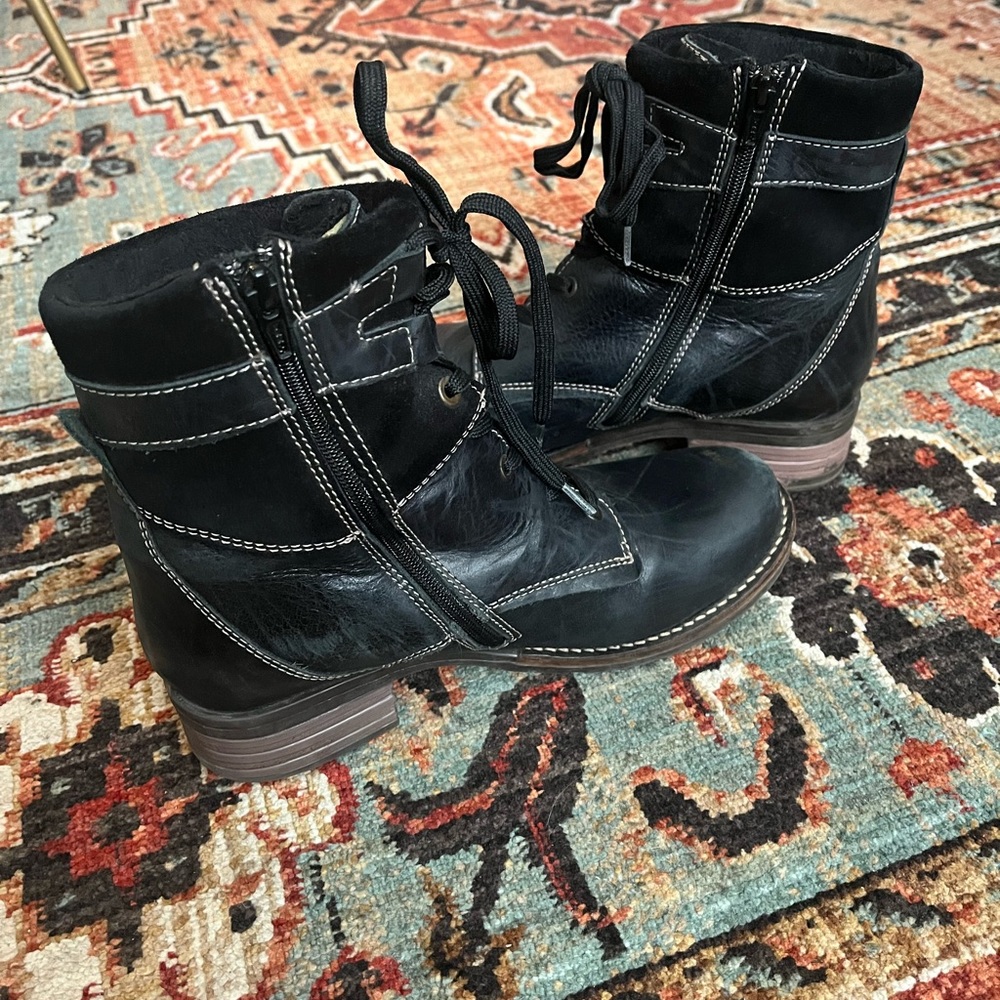 Dromedaris Leather Lace-Up boot